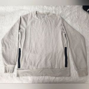 ALO Yoga Women's Cream and Black Top